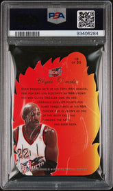 1996-97 Flair Showcase Hot Shots Clyde Drexler #18 Die-Cut Insert PSA 8 Rockets